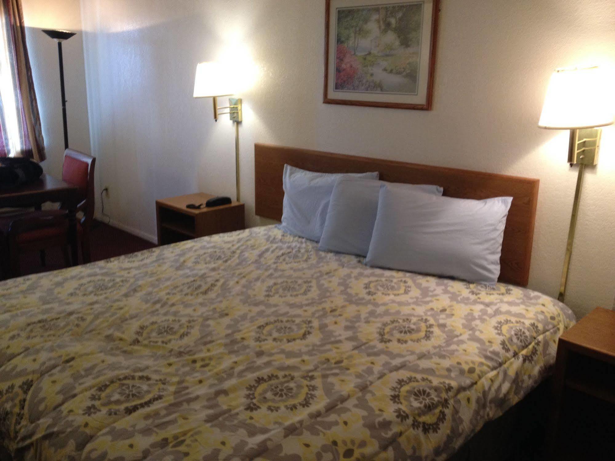 Crown Inn Grand Prairie Exteriér fotografie
