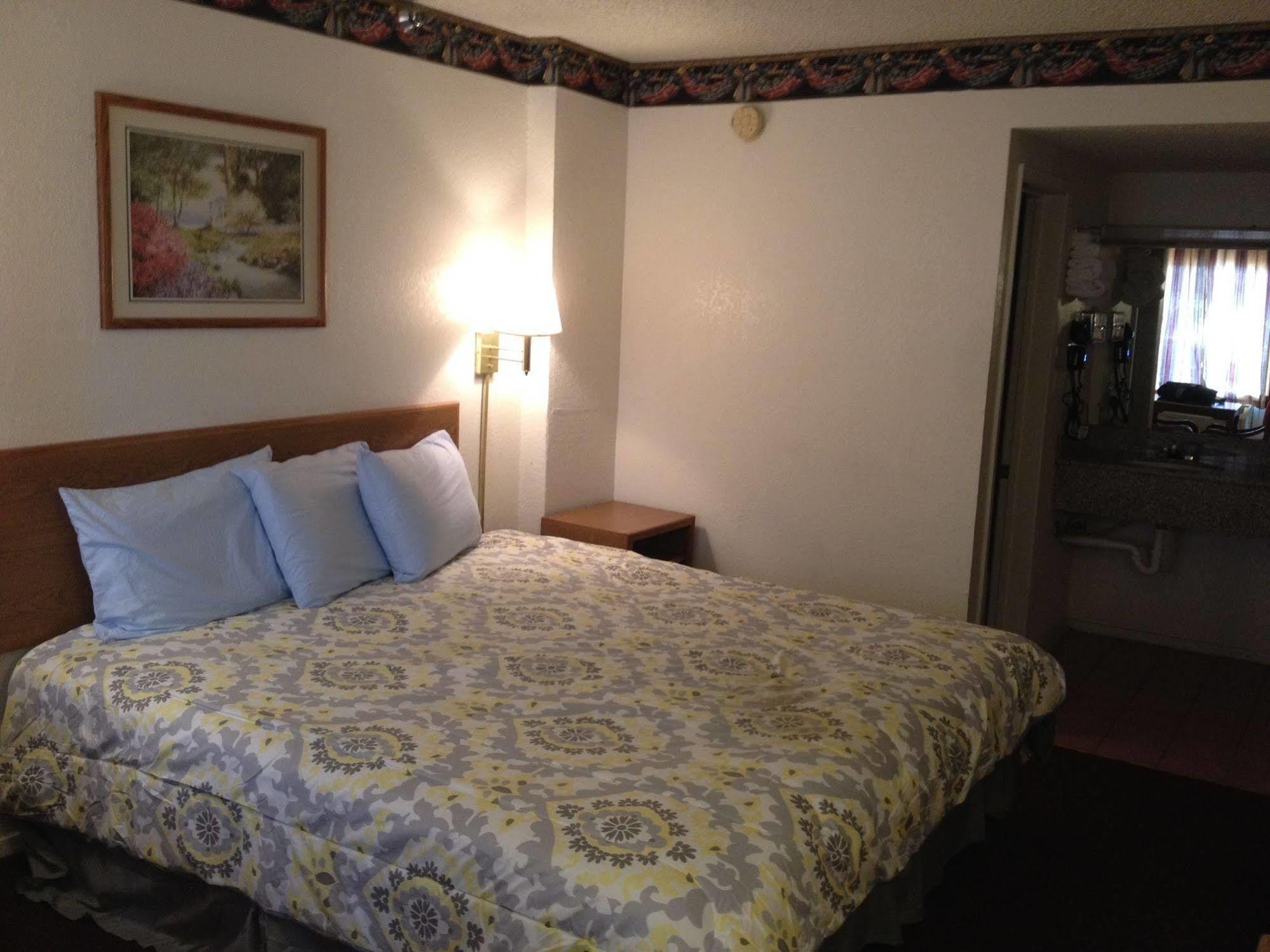 Crown Inn Grand Prairie Exteriér fotografie